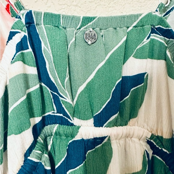 Billabong Floral Dress with Green and Pink Accents size Medium - Picture 6 of 6
